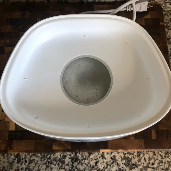 Tommee Tippee Electric Bottle Steam Sterilizer - Picture 5 of 5